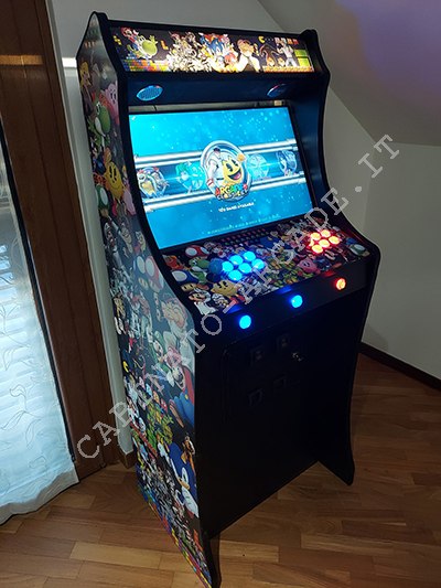 Esempio di grafica colorata per cabinato arcade